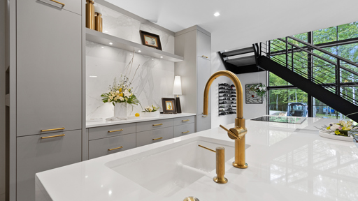 Kitchen sink and cabinet with gold details