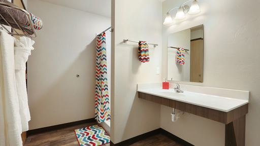 Shared Bath B