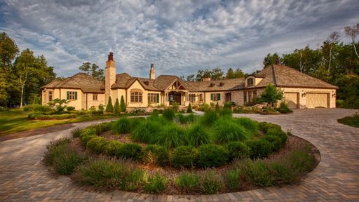 Driveway Landscape