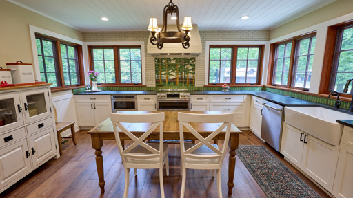 Spacious Kitchen