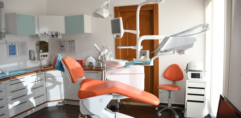 patient room at the dental office with the chair