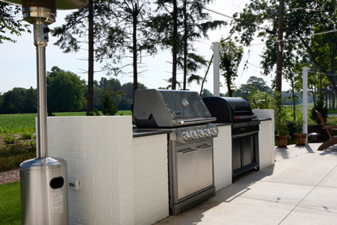 Outdoor Kitchen