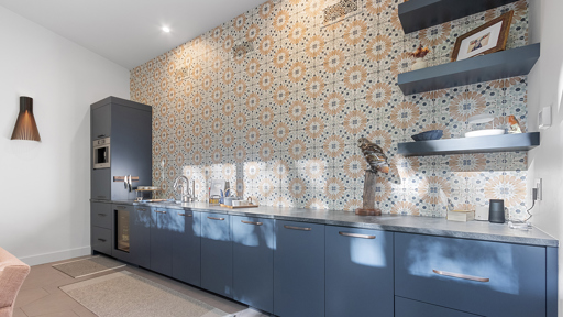 Eye-Catching Kitchenette