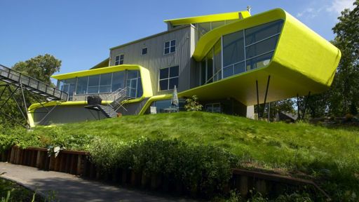 Exterior 10