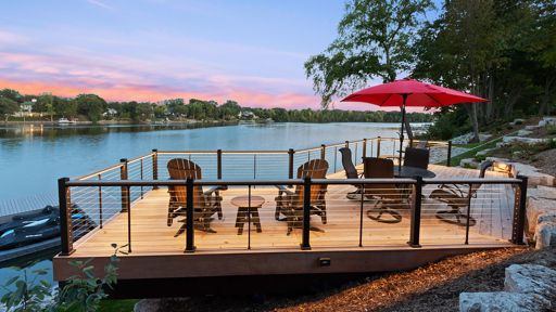 Deck Railing with Lighting Features