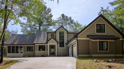 Northwoods Retreat​